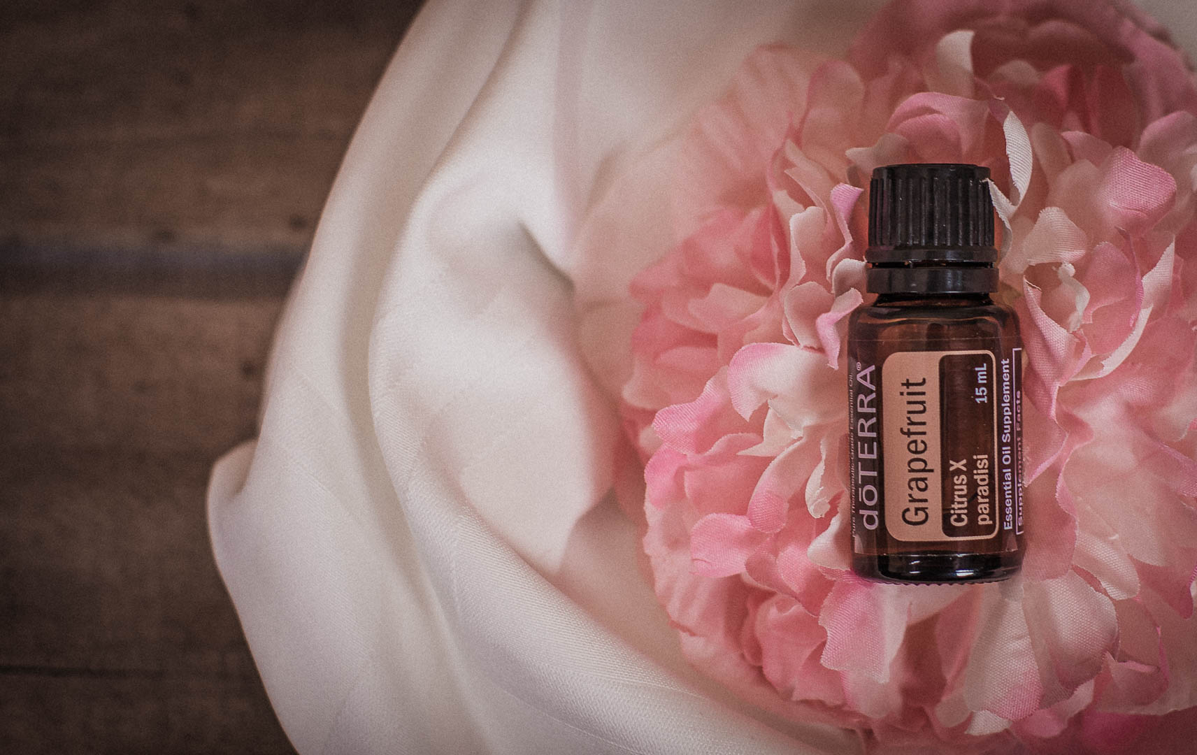 My Top 6 Essential Oils in Water to Drink LIVE WELL LOVE WELLNESS